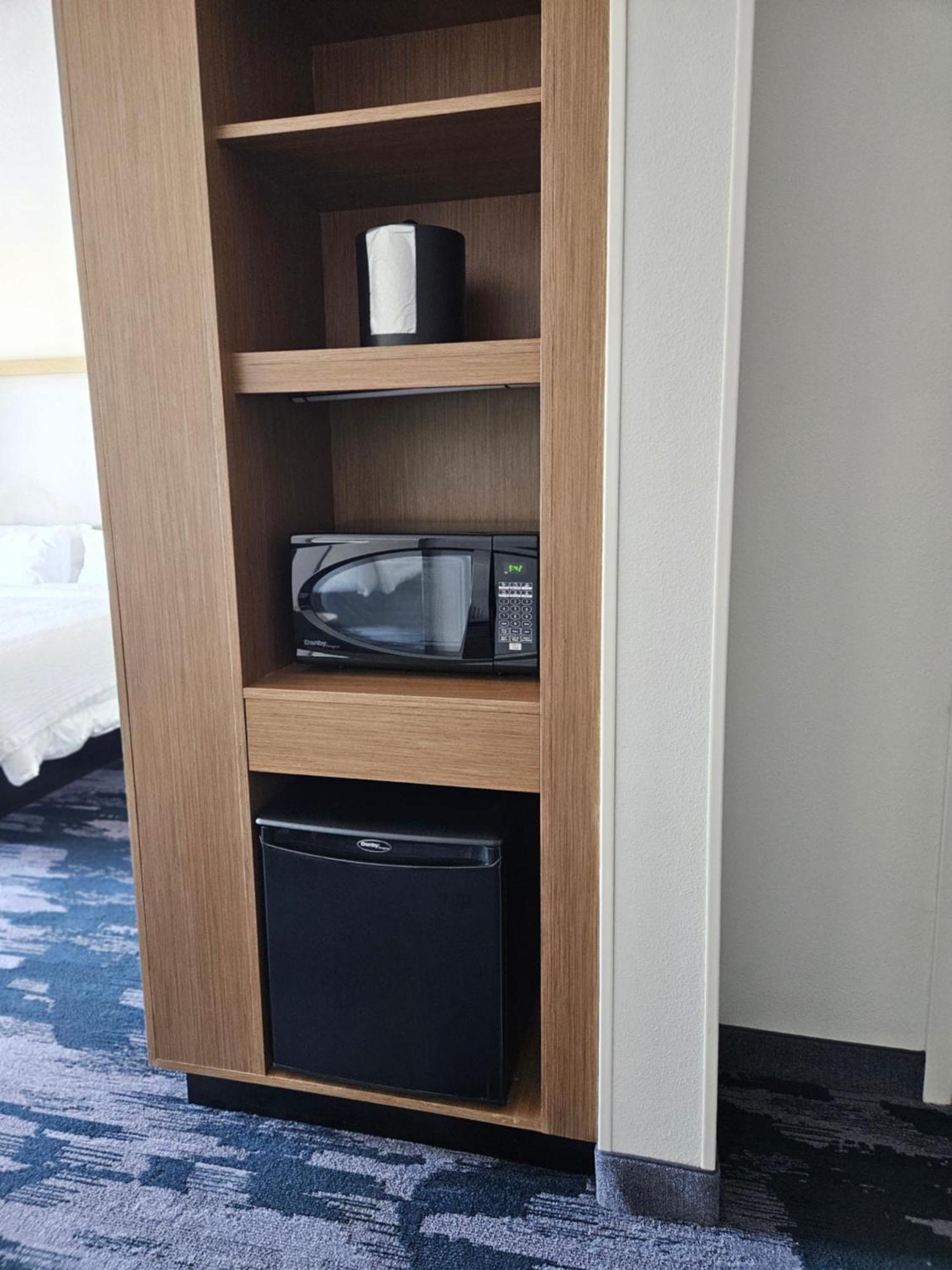 Fairfield & By Marriott Waterfront Hotel